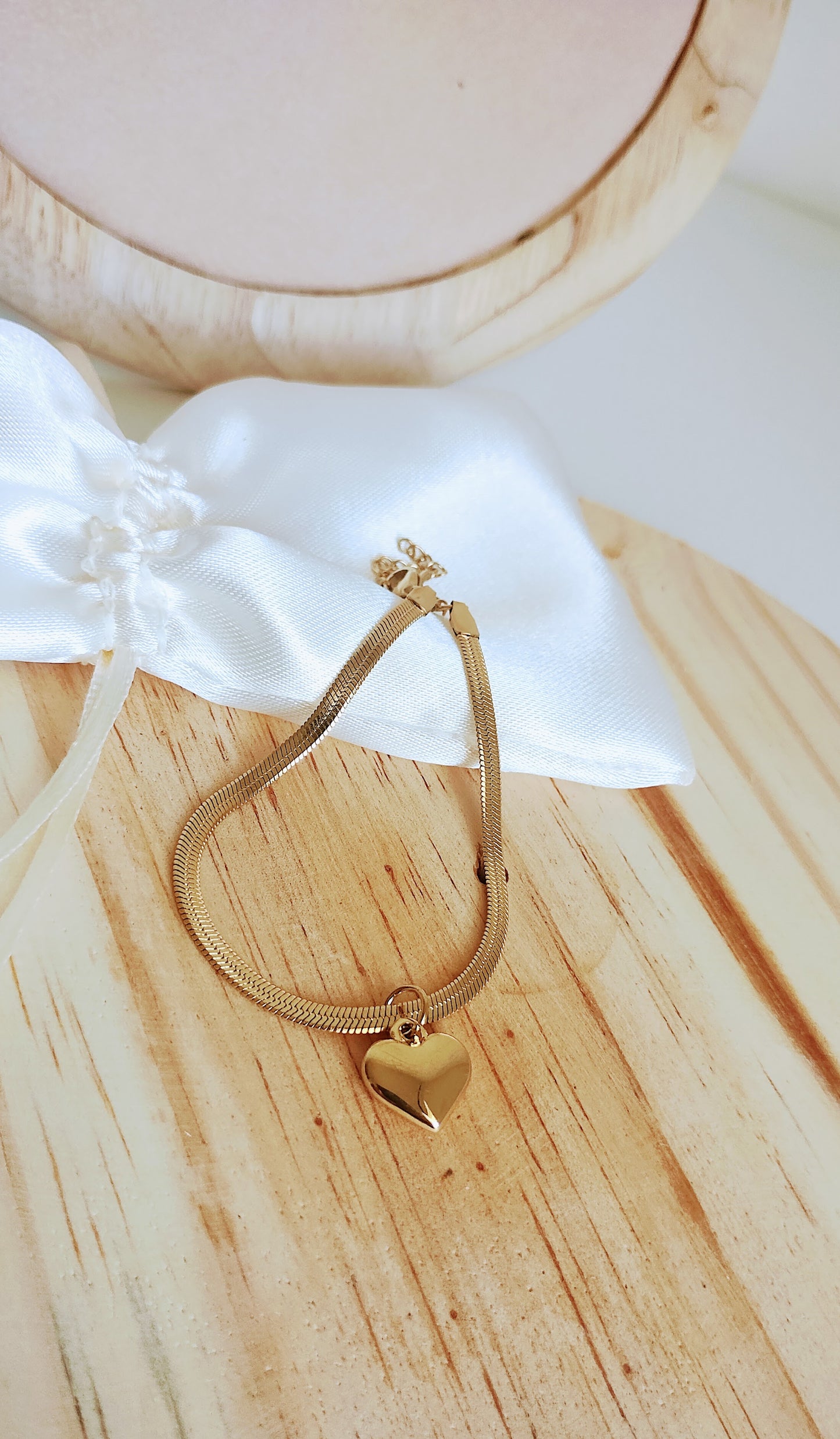 Pulseira coração linha Gold 18k